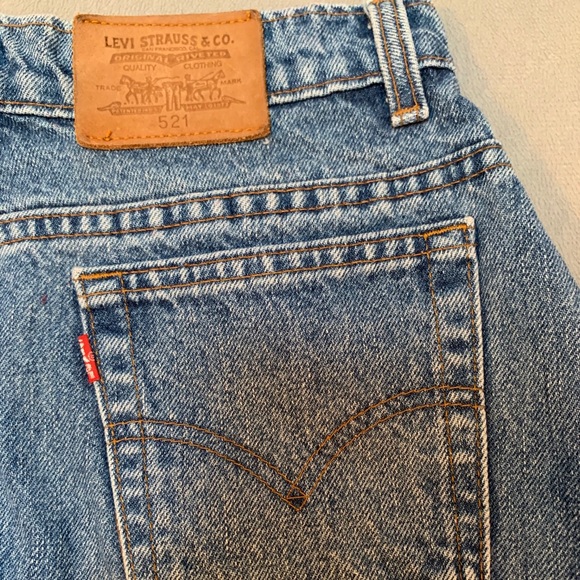 Levi’s 521 Denim Skirt - Picture 3 of 6